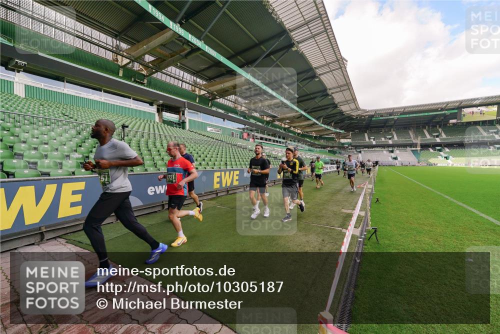 13.09.2026 - 21. swb-Marathon Bremen Michael Burmester http://msf.ph/oto/10305187 13.09.2026 12:55:19 Laufen im Stadion 161, 189, 201, 205, 307, 385, 388, 411, 461, 465, 481, 495, 655, 666, 816, 827, 854, 913, 1053, 1058, 1076, 1197, 1390, 1419, 1468, 1537, 1551, 1599, 1631, 1645, 1658, 1750, 2122, 2125, 2234, 2251, 2260, 2319, 2383, 2390, 2474, 2499, 2604, 2701, 2733, 2801, 2824, 2870, 2882, 2913, 2922, 2962, 2971, 3012, 3054, 3057, 3134, 3175, 3192, 3206, 3241, 3246, 3346, 3356, 3357, 3411, 3508, 3706, 3716, 3836, 4135, 4137, 4413, 4455, 4479, 4733, 5277, 5430, 5530, 6106, 107, 2498 meine-sportfotos.de