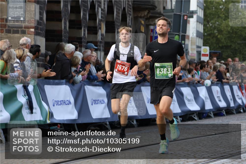 13.09.2026 - 21. swb-Marathon Bremen Strokosch-Dieckow http://msf.ph/oto/10305199 13.09.2026 12:59:12 Ziel 1118, 1576, 3624, 4847, 6929, 8065, 8994, 9120, 9329, 658, 1248, 1751, 1800, 1993, 2651, 4096, 8383, 9533 meine-sportfotos.de