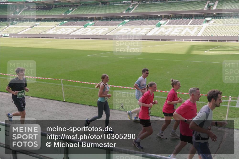 13.09.2026 - 21. swb-Marathon Bremen Michael Burmester http://msf.ph/oto/10305290 13.09.2026 13:36:37 Laufen im Stadion 421, 444, 462, 491, 590, 657, 756, 799, 1015, 1132, 1135, 1279, 1432, 1620, 1726, 1734, 1762, 1887, 1934, 1951, 1974, 1977, 2060, 2078, 2227, 2578, 2639, 2650, 2688, 2789, 2842, 2892, 2894, 2933, 2939, 3090, 3161, 3169, 3178, 3299, 3303, 3406, 3408, 3427, 3463, 3472, 3498, 3499, 3555, 3570, 3573, 3588, 3640, 3731, 3779, 3801, 3839, 3985, 3992, 3993, 4084, 4145, 4200, 4210, 4290, 4416, 4464, 4538, 4801, 4845, 4880, 4967, 5000, 5034, 5182, 5332, 5461, 5536, 5679, 5818 meine-sportfotos.de