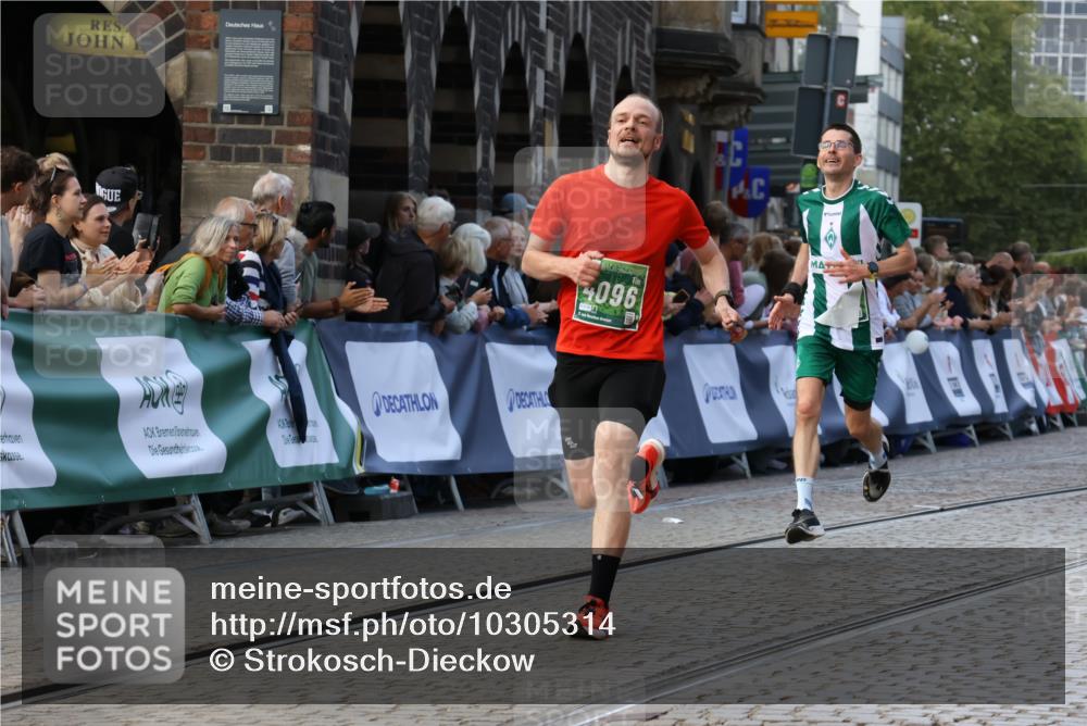 13.09.2026 - 21. swb-Marathon Bremen Strokosch-Dieckow http://msf.ph/oto/10305314 13.09.2026 12:59:18 Ziel 1118, 1576, 3624, 3688, 4399, 4847, 8065, 8994, 9120, 9329, 1248, 1800, 2651, 3251, 9533 meine-sportfotos.de