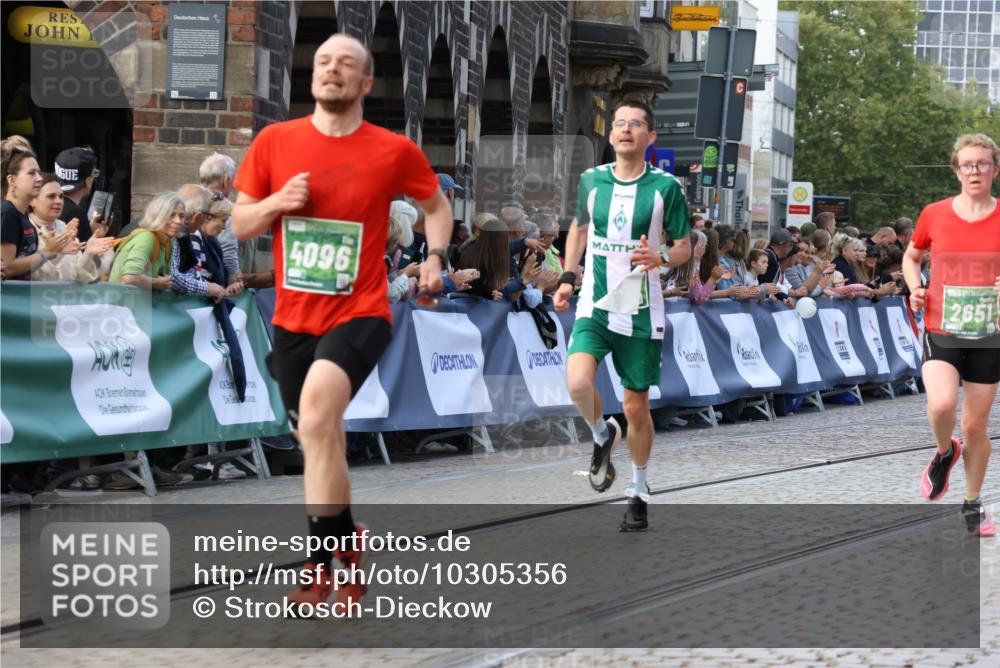 13.09.2026 - 21. swb-Marathon Bremen Strokosch-Dieckow http://msf.ph/oto/10305356 13.09.2026 12:59:18 Ziel 1118, 1576, 3624, 3688, 4399, 4847, 8065, 8994, 9120, 9329, 1248, 1800, 2651, 3251, 9533 meine-sportfotos.de