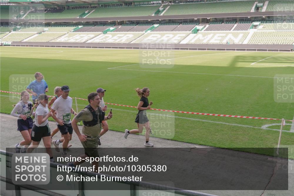 13.09.2026 - 21. swb-Marathon Bremen Michael Burmester http://msf.ph/oto/10305380 13.09.2026 13:36:46 Laufen im Stadion 421, 444, 491, 590, 657, 756, 799, 1015, 1132, 1135, 1279, 1432, 1620, 1726, 1734, 1762, 1887, 1934, 1951, 1974, 1977, 2060, 2078, 2227, 2578, 2639, 2688, 2789, 2842, 2892, 2933, 2939, 3090, 3161, 3169, 3178, 3299, 3303, 3408, 3427, 3463, 3472, 3498, 3499, 3555, 3570, 3573, 3588, 3640, 3731, 3779, 3801, 3839, 3985, 3992, 3993, 4084, 4145, 4200, 4210, 4290, 4416, 4464, 4538, 4801, 4845, 4880, 4967, 5000, 5034, 5145, 5182, 5332, 5461, 5536, 5679, 5818 meine-sportfotos.de