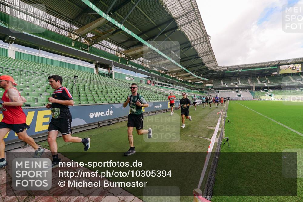 13.09.2026 - 21. swb-Marathon Bremen Michael Burmester http://msf.ph/oto/10305394 13.09.2026 12:55:57 Laufen im Stadion 201, 205, 307, 388, 411, 431, 465, 495, 655, 854, 876, 913, 926, 948, 1053, 1058, 1130, 1197, 1390, 1537, 1599, 1645, 1750, 1972, 2001, 2040, 2122, 2125, 2234, 2251, 2260, 2319, 2383, 2390, 2473, 2474, 2535, 2604, 2733, 2761, 2801, 2812, 2870, 2922, 2948, 3012, 3057, 3119, 3134, 3175, 3192, 3202, 3206, 3241, 3246, 3290, 3346, 3348, 3356, 3411, 3508, 3706, 3716, 3836, 4135, 4137, 4171, 4413, 4455, 4479, 4733, 5277, 5430, 5530, 6106, 107, 2498 meine-sportfotos.de