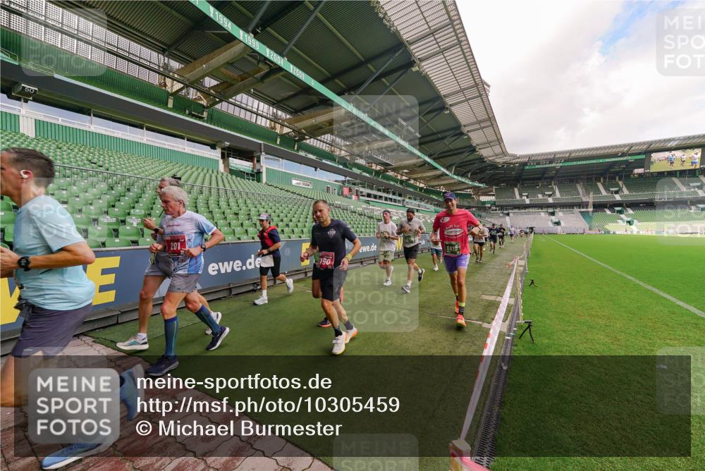 13.09.2026 - 21. swb-Marathon Bremen Michael Burmester http://msf.ph/oto/10305459 13.09.2026 12:56:08 Laufen im Stadion 201, 205, 307, 388, 411, 431, 465, 495, 655, 769, 854, 857, 876, 913, 926, 948, 1058, 1130, 1197, 1390, 1537, 1599, 1601, 1645, 1750, 1972, 2001, 2040, 2122, 2125, 2234, 2251, 2260, 2319, 2383, 2390, 2473, 2474, 2535, 2604, 2634, 2671, 2733, 2761, 2812, 2922, 2948, 3057, 3119, 3134, 3175, 3192, 3202, 3241, 3246, 3290, 3346, 3348, 3411, 3458, 3508, 3706, 3716, 3813, 3836, 4135, 4137, 4171, 4413, 4455, 4479, 4733, 5277, 5430, 5530, 6106, 107, 2498 meine-sportfotos.de