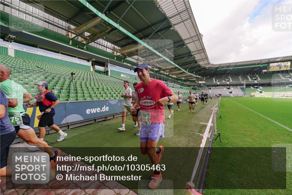 13.09.2026 - 21. swb-Marathon Bremen Michael Burmester http://msf.ph/oto/10305463 13.09.2026 12:56:09 Laufen im Stadion 201, 205, 307, 388, 411, 431, 465, 495, 655, 769, 854, 857, 876, 913, 926, 948, 1058, 1130, 1197, 1390, 1537, 1599, 1601, 1645, 1750, 1972, 2001, 2040, 2122, 2125, 2234, 2251, 2260, 2319, 2383, 2390, 2473, 2474, 2535, 2604, 2634, 2671, 2733, 2761, 2812, 2922, 2948, 3057, 3119, 3134, 3175, 3192, 3202, 3241, 3246, 3290, 3346, 3348, 3411, 3458, 3508, 3706, 3716, 3813, 3836, 4135, 4137, 4171, 4413, 4455, 4479, 4733, 5277, 5430, 5530, 6106, 107, 2498 meine-sportfotos.de