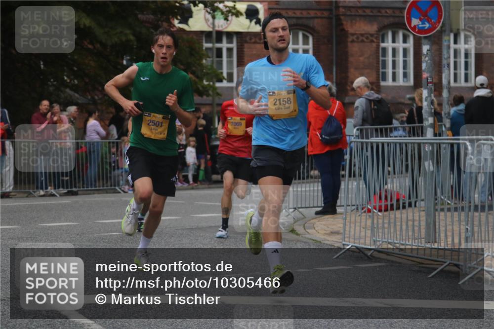 13.09.2026 - Kiel Lauf Markus Tischler http://msf.ph/oto/10305466 13.09.2026 10:23:35 Fleethörn 60, 2501, 7069, 38, 2158, 444 meine-sportfotos.de