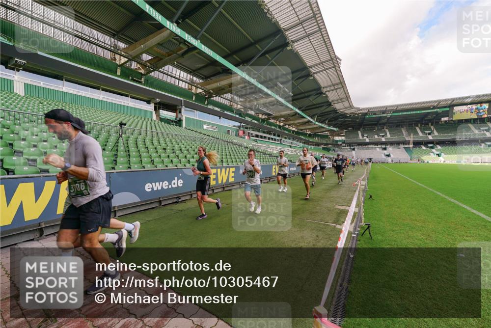 13.09.2026 - 21. swb-Marathon Bremen Michael Burmester http://msf.ph/oto/10305467 13.09.2026 12:56:10 Laufen im Stadion 201, 205, 307, 388, 411, 431, 465, 495, 655, 769, 854, 857, 876, 913, 926, 948, 1058, 1130, 1197, 1390, 1537, 1599, 1601, 1645, 1750, 1972, 2001, 2040, 2122, 2125, 2234, 2251, 2260, 2319, 2383, 2473, 2474, 2535, 2604, 2634, 2671, 2761, 2812, 2922, 2948, 3057, 3119, 3134, 3175, 3192, 3202, 3246, 3290, 3346, 3348, 3411, 3458, 3508, 3706, 3716, 3813, 3836, 4135, 4137, 4171, 4413, 4455, 4479, 4733, 5277, 5430, 5530, 6106, 107, 2498 meine-sportfotos.de