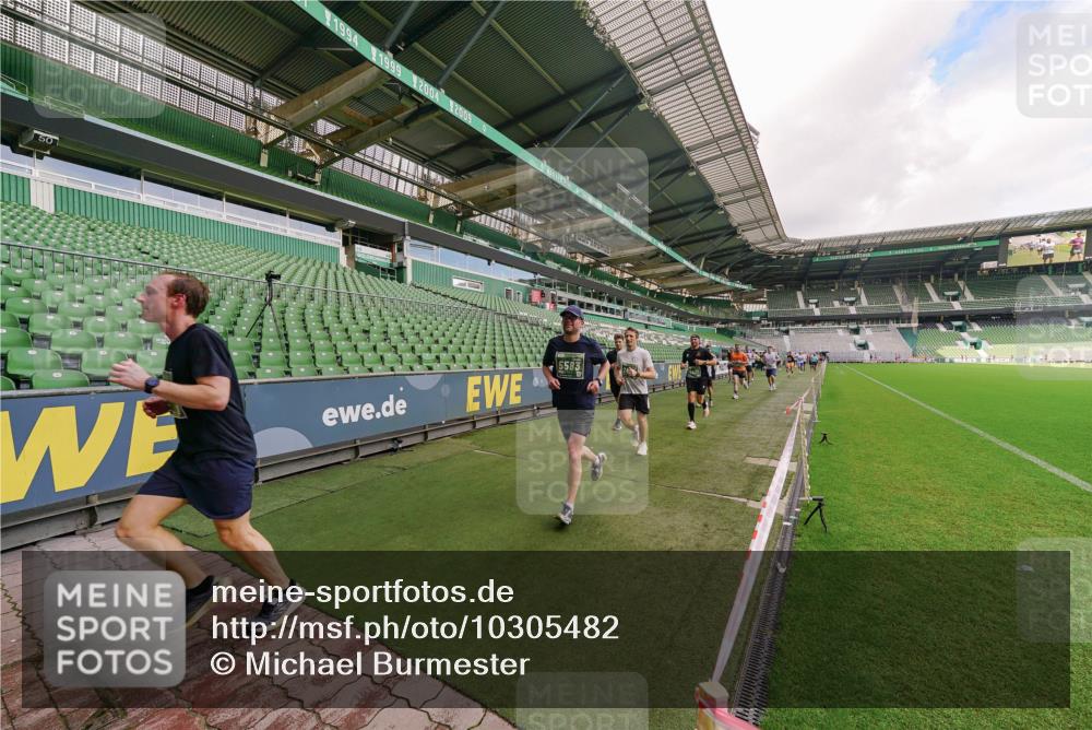 13.09.2026 - 21. swb-Marathon Bremen Michael Burmester http://msf.ph/oto/10305482 13.09.2026 12:56:13 Laufen im Stadion 205, 307, 388, 411, 431, 465, 495, 655, 769, 854, 857, 876, 913, 926, 948, 1058, 1130, 1197, 1390, 1537, 1599, 1601, 1645, 1750, 1972, 2001, 2040, 2122, 2125, 2234, 2251, 2260, 2319, 2383, 2473, 2474, 2535, 2604, 2634, 2640, 2671, 2761, 2812, 2922, 2948, 3057, 3119, 3134, 3175, 3192, 3202, 3246, 3290, 3346, 3348, 3411, 3458, 3508, 3514, 3706, 3716, 3813, 3836, 4135, 4137, 4171, 4413, 4455, 4479, 4733, 5277, 5430, 5530, 6106, 107, 2498 meine-sportfotos.de