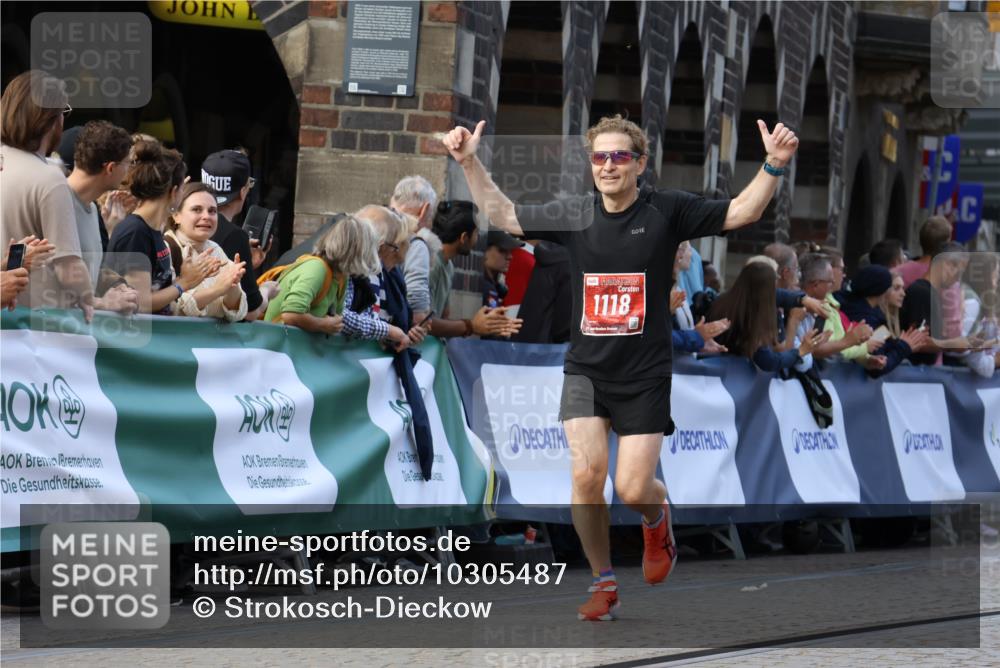 13.09.2026 - 21. swb-Marathon Bremen Strokosch-Dieckow http://msf.ph/oto/10305487 13.09.2026 12:59:24 Ziel 1118, 1508, 1751, 3584, 3688, 4399, 4847, 6991, 8994, 9120, 9329, 126, 277, 466, 862, 1852, 3251, 4964, 5316, 5828 meine-sportfotos.de