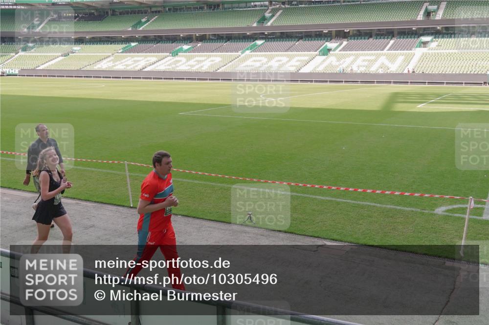 13.09.2026 - 21. swb-Marathon Bremen Michael Burmester http://msf.ph/oto/10305496 13.09.2026 13:36:53 Laufen im Stadion 421, 444, 491, 590, 657, 756, 799, 1015, 1132, 1135, 1279, 1432, 1620, 1726, 1734, 1762, 1887, 1934, 1951, 2060, 2078, 2227, 2578, 2639, 2688, 2789, 2842, 2892, 2933, 2939, 3161, 3169, 3178, 3299, 3303, 3408, 3427, 3463, 3472, 3498, 3499, 3555, 3570, 3573, 3588, 3640, 3731, 3779, 3801, 3839, 3985, 3992, 3993, 4084, 4145, 4200, 4210, 4252, 4290, 4416, 4464, 4538, 4801, 4845, 4880, 5000, 5034, 5145, 5182, 5210, 5332, 5461, 5536, 5679, 5818 meine-sportfotos.de