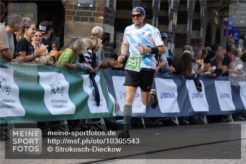 13.09.2026 - 21. swb-Marathon Bremen Strokosch-Dieckow http://msf.ph/oto/10305543 13.09.2026 12:59:28 Ziel 658, 1118, 1508, 1751, 1993, 3584, 3688, 4399, 6991, 8383, 8994, 9120, 9329, 126, 277, 466, 862, 1852, 3251, 4964, 5316, 5828, 6557 meine-sportfotos.de