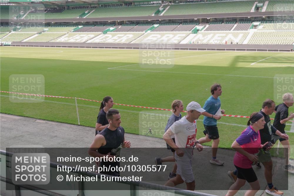 13.09.2026 - 21. swb-Marathon Bremen Michael Burmester http://msf.ph/oto/10305577 13.09.2026 13:36:57 Laufen im Stadion 360, 421, 444, 491, 590, 657, 756, 799, 1015, 1132, 1135, 1279, 1432, 1620, 1726, 1734, 1762, 1887, 1934, 1951, 2060, 2078, 2227, 2578, 2639, 2688, 2789, 2842, 2892, 2933, 2939, 3161, 3169, 3178, 3299, 3303, 3408, 3427, 3463, 3472, 3498, 3499, 3555, 3570, 3573, 3588, 3640, 3731, 3779, 3801, 3839, 3985, 3992, 3993, 4084, 4145, 4200, 4210, 4252, 4290, 4416, 4464, 4538, 4801, 4845, 4880, 5000, 5034, 5145, 5166, 5182, 5210, 5332, 5461, 5536, 5679, 5818 meine-sportfotos.de