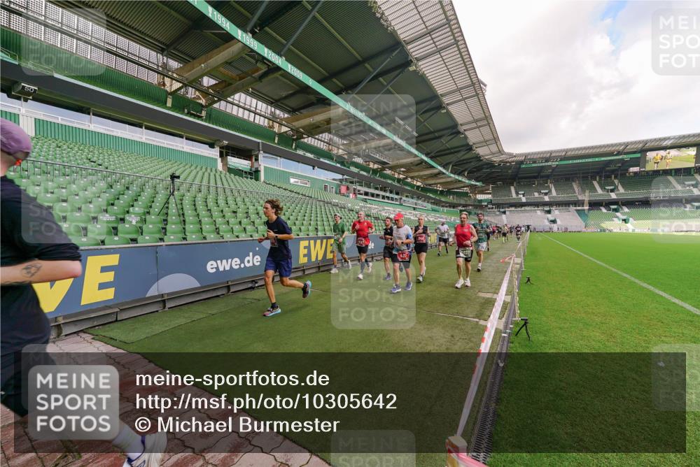 13.09.2026 - 21. swb-Marathon Bremen Michael Burmester http://msf.ph/oto/10305642 13.09.2026 12:56:42 Laufen im Stadion 307, 411, 431, 465, 655, 769, 776, 854, 857, 876, 913, 926, 948, 1010, 1058, 1130, 1254, 1537, 1601, 1645, 1750, 1809, 1900, 1972, 2001, 2040, 2051, 2075, 2122, 2260, 2319, 2324, 2402, 2473, 2493, 2535, 2604, 2634, 2640, 2671, 2761, 2812, 2904, 2948, 3051, 3057, 3078, 3119, 3192, 3202, 3290, 3348, 3411, 3450, 3458, 3508, 3514, 3634, 3706, 3760, 3813, 3939, 4101, 4135, 4137, 4171, 4316, 4319, 4413, 4455, 4479, 4733, 5277, 5430, 5530, 6106, 107, 2498 meine-sportfotos.de
