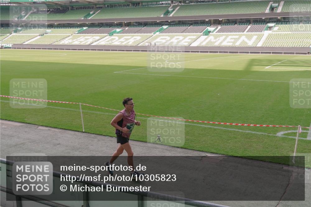 13.09.2026 - 21. swb-Marathon Bremen Michael Burmester http://msf.ph/oto/10305823 13.09.2026 13:37:23 Laufen im Stadion 144, 284, 360, 410, 421, 444, 491, 590, 756, 799, 848, 971, 1015, 1132, 1135, 1279, 1620, 1734, 1762, 1887, 1934, 1951, 2060, 2078, 2227, 2639, 2688, 2772, 2842, 2892, 2939, 3161, 3169, 3178, 3299, 3303, 3408, 3427, 3463, 3498, 3499, 3570, 3573, 3640, 3646, 3731, 3779, 3839, 3919, 3985, 3992, 3993, 4084, 4145, 4210, 4252, 4314, 4416, 4464, 4538, 4767, 4801, 4845, 4939, 5034, 5145, 5166, 5182, 5210, 5332, 5461, 5536, 5679, 170 meine-sportfotos.de