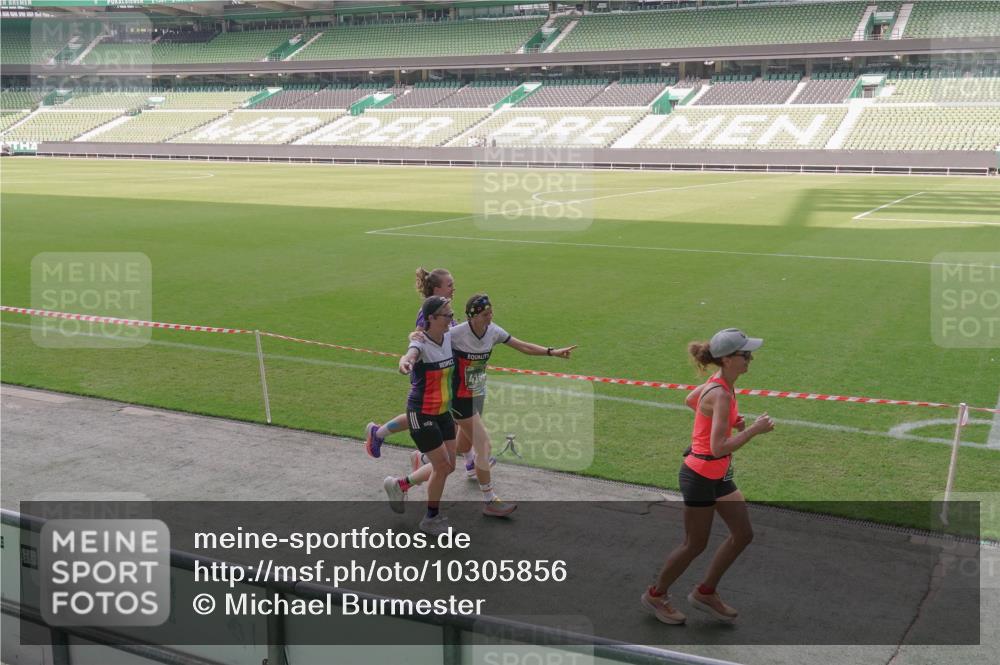 13.09.2026 - 21. swb-Marathon Bremen Michael Burmester http://msf.ph/oto/10305856 13.09.2026 13:37:26 Laufen im Stadion 144, 284, 360, 398, 410, 421, 444, 491, 590, 756, 799, 848, 971, 1015, 1132, 1135, 1279, 1620, 1734, 1762, 1887, 1934, 1951, 2060, 2078, 2227, 2639, 2688, 2772, 2842, 2892, 2939, 3161, 3169, 3178, 3299, 3303, 3408, 3427, 3463, 3498, 3499, 3570, 3573, 3640, 3646, 3731, 3779, 3839, 3919, 3985, 3992, 3993, 4084, 4145, 4210, 4252, 4314, 4416, 4464, 4538, 4767, 4801, 4845, 4939, 5034, 5145, 5166, 5182, 5210, 5332, 5461, 5536, 5679, 170 meine-sportfotos.de