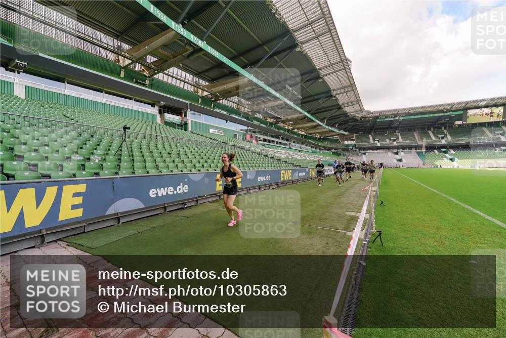 13.09.2026 - 21. swb-Marathon Bremen Michael Burmester http://msf.ph/oto/10305863 13.09.2026 12:57:13 Laufen im Stadion 307, 334, 411, 431, 465, 769, 776, 854, 857, 876, 909, 926, 948, 1010, 1130, 1191, 1199, 1254, 1535, 1601, 1750, 1752, 1809, 1881, 1900, 1972, 2001, 2040, 2046, 2051, 2075, 2122, 2260, 2324, 2371, 2397, 2402, 2423, 2473, 2493, 2535, 2634, 2640, 2671, 2761, 2812, 2903, 2904, 2948, 3051, 3078, 3119, 3182, 3202, 3290, 3319, 3348, 3411, 3450, 3458, 3508, 3514, 3634, 3685, 3690, 3695, 3760, 3813, 3866, 3939, 4101, 4135, 4171, 4316, 4319, 4455, 4479 meine-sportfotos.de