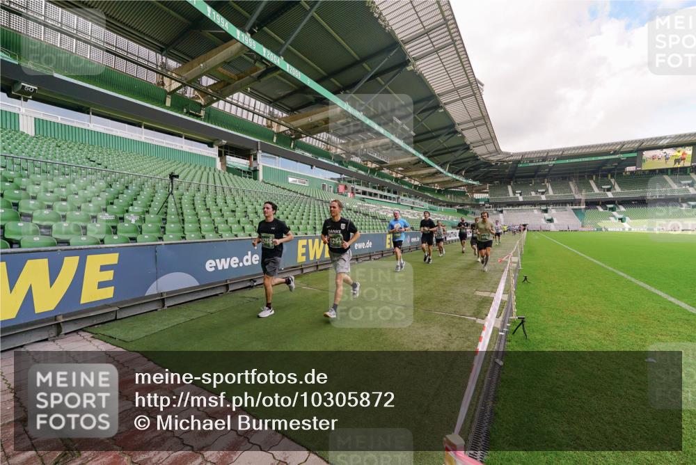 13.09.2026 - 21. swb-Marathon Bremen Michael Burmester http://msf.ph/oto/10305872 13.09.2026 12:57:16 Laufen im Stadion 307, 334, 431, 465, 769, 776, 790, 857, 876, 909, 926, 948, 1010, 1130, 1191, 1199, 1254, 1535, 1601, 1750, 1752, 1809, 1881, 1900, 1972, 2001, 2040, 2046, 2051, 2075, 2260, 2324, 2371, 2397, 2402, 2423, 2473, 2493, 2535, 2634, 2640, 2671, 2761, 2812, 2903, 2904, 2948, 3051, 3078, 3119, 3138, 3182, 3186, 3202, 3290, 3319, 3348, 3411, 3450, 3458, 3508, 3514, 3634, 3685, 3690, 3695, 3760, 3813, 3866, 3939, 4101, 4135, 4171, 4316, 4319, 4455, 4479 meine-sportfotos.de