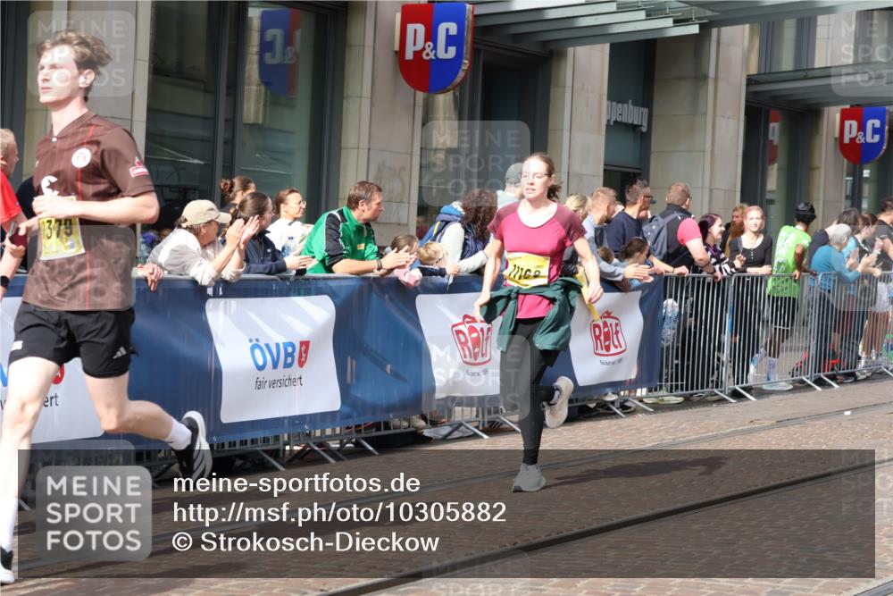 13.09.2026 - 21. swb-Marathon Bremen Strokosch-Dieckow http://msf.ph/oto/10305882 13.09.2026 10:53:19 Ziel 10141, 10174, 10222, 10227, 10478, 10479, 10626, 10684, 10685, 10821, 10838, 10845, 10886, 10905, 11168, 11242, 11379, 11446, 11502, 11590, 11596, 11800, 11950, 12056, 12119, 12308, 12331, 12341, 12492, 13597, 10284, 10448, 10585, 10714, 10757, 10780, 11012, 11168, 11238, 11282, 11379, 11575, 12040, 12170, 12275, 12369, 12398, 12461 meine-sportfotos.de