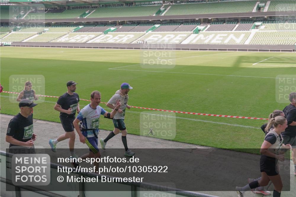 13.09.2026 - 21. swb-Marathon Bremen Michael Burmester http://msf.ph/oto/10305922 13.09.2026 13:37:34 Laufen im Stadion 144, 284, 360, 398, 410, 421, 444, 491, 590, 756, 799, 848, 971, 983, 1132, 1135, 1279, 1620, 1734, 1762, 1887, 1934, 1951, 2060, 2078, 2227, 2376, 2639, 2642, 2687, 2772, 2842, 2892, 2925, 2926, 2939, 3161, 3169, 3178, 3299, 3303, 3408, 3427, 3463, 3498, 3499, 3570, 3573, 3640, 3646, 3731, 3779, 3839, 3919, 3985, 3992, 3993, 4084, 4145, 4147, 4148, 4210, 4252, 4314, 4416, 4464, 4538, 4767, 4801, 4845, 4863, 4939, 5034, 5138, 5145, 5166, 5182, 5210, 5453, 5461, 5536, 5679, 170 meine-sportfotos.de