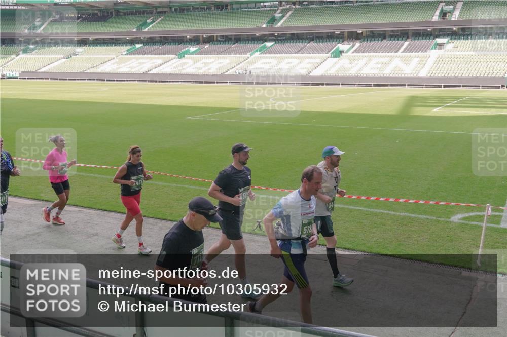 13.09.2026 - 21. swb-Marathon Bremen Michael Burmester http://msf.ph/oto/10305932 13.09.2026 13:37:34 Laufen im Stadion 144, 284, 360, 398, 410, 421, 444, 491, 590, 756, 799, 848, 971, 983, 1132, 1135, 1279, 1620, 1734, 1762, 1887, 1934, 1951, 2060, 2078, 2227, 2376, 2639, 2642, 2687, 2772, 2842, 2892, 2925, 2926, 2939, 3161, 3169, 3178, 3299, 3303, 3408, 3427, 3463, 3498, 3499, 3570, 3573, 3640, 3646, 3731, 3779, 3839, 3919, 3985, 3992, 3993, 4084, 4145, 4147, 4148, 4210, 4252, 4314, 4416, 4464, 4538, 4767, 4801, 4845, 4863, 4939, 5034, 5138, 5145, 5166, 5182, 5210, 5453, 5461, 5536, 5679, 170 meine-sportfotos.de