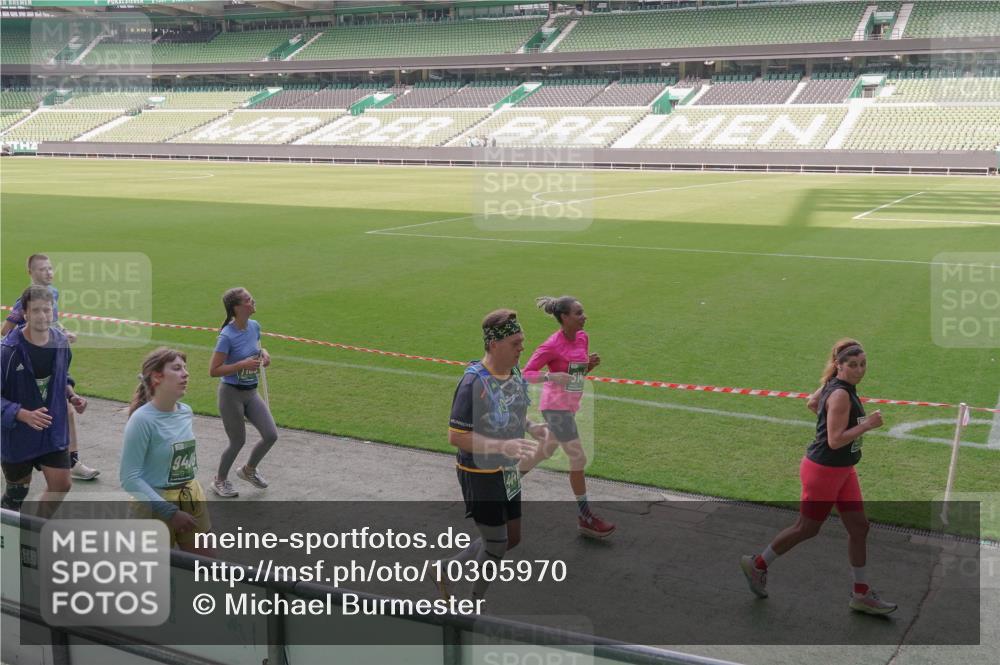 13.09.2026 - 21. swb-Marathon Bremen Michael Burmester http://msf.ph/oto/10305970 13.09.2026 13:37:36 Laufen im Stadion 144, 284, 360, 398, 410, 421, 444, 491, 590, 756, 799, 848, 971, 983, 1132, 1135, 1279, 1620, 1734, 1762, 1887, 1934, 1951, 2060, 2078, 2227, 2376, 2639, 2642, 2687, 2772, 2842, 2892, 2925, 2926, 2939, 3169, 3178, 3299, 3303, 3408, 3427, 3499, 3570, 3640, 3646, 3731, 3779, 3839, 3919, 3985, 3992, 3993, 4084, 4147, 4148, 4210, 4252, 4314, 4416, 4464, 4538, 4767, 4801, 4845, 4863, 4939, 5034, 5138, 5145, 5166, 5182, 5210, 5453, 5461, 5536, 5679, 6309, 170 meine-sportfotos.de