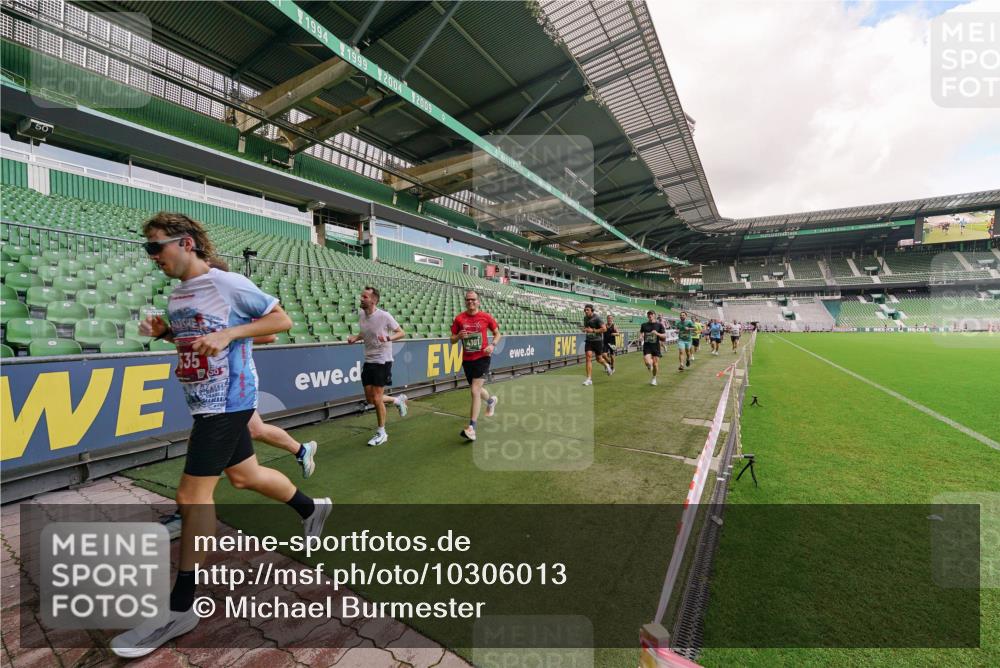 13.09.2026 - 21. swb-Marathon Bremen Michael Burmester http://msf.ph/oto/10306013 13.09.2026 12:57:40 Laufen im Stadion 141, 334, 431, 511, 672, 769, 776, 789, 790, 857, 876, 909, 948, 1010, 1119, 1130, 1191, 1199, 1254, 1281, 1535, 1601, 1642, 1647, 1752, 1809, 1881, 1900, 1931, 1933, 1972, 2001, 2040, 2046, 2051, 2075, 2324, 2343, 2371, 2397, 2402, 2423, 2425, 2473, 2493, 2634, 2640, 2671, 2761, 2812, 2903, 2904, 3051, 3078, 3138, 3148, 3182, 3186, 3202, 3319, 3338, 3450, 3458, 3514, 3534, 3560, 3634, 3655, 3685, 3690, 3695, 3760, 3813, 3866, 3933, 3939, 4101, 4316, 4319 meine-sportfotos.de