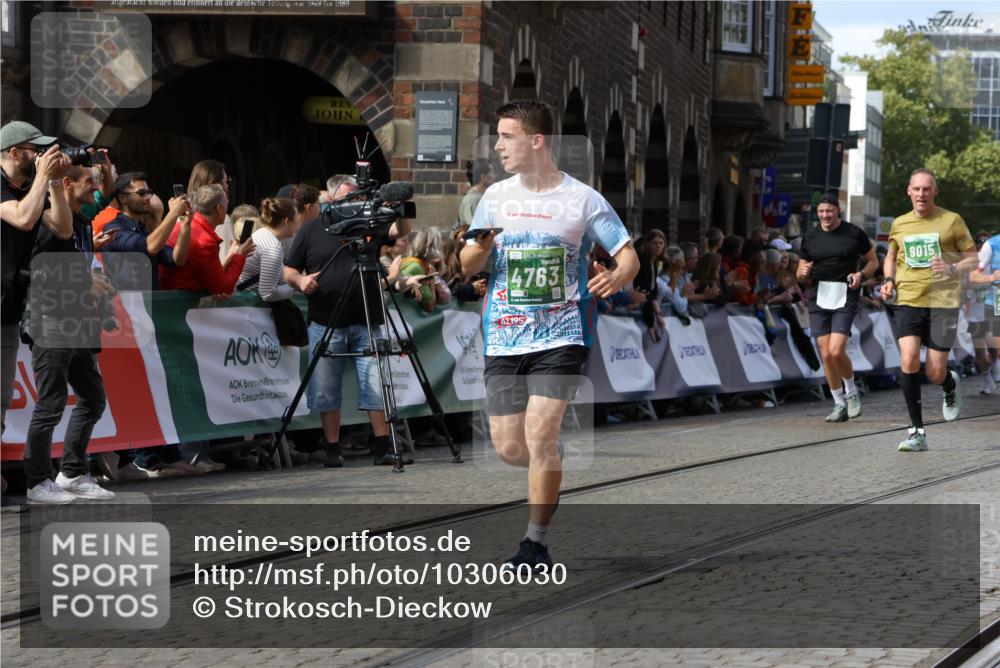 13.09.2026 - 21. swb-Marathon Bremen Strokosch-Dieckow http://msf.ph/oto/10306030 13.09.2026 13:30:15 Ziel 109, 454, 716, 1073, 1173, 1205, 1308, 1611, 1653, 1759, 1780, 1848, 1861, 2126, 3190, 3320, 3618, 3667, 3908, 4115, 4524, 4575, 5039, 5198, 5348, 5631, 6127, 6720, 6725, 7093, 8110, 8267, 8470, 8612, 8771, 8899, 9049, 9104, 9125, 881, 1067, 2265, 2900, 3163, 3164, 3425, 4058, 4415, 4763, 5506, 7821, 8090, 8105, 8116, 8117, 8169, 8314, 8494, 8762, 8878, 8966, 9011, 9015, 9108, 9412 meine-sportfotos.de