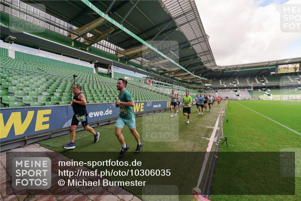 13.09.2026 - 21. swb-Marathon Bremen Michael Burmester http://msf.ph/oto/10306035 13.09.2026 12:57:44 Laufen im Stadion 141, 148, 334, 431, 511, 672, 769, 776, 789, 790, 857, 876, 909, 948, 1010, 1119, 1130, 1191, 1199, 1254, 1281, 1535, 1601, 1642, 1647, 1752, 1809, 1881, 1900, 1931, 1933, 1972, 2001, 2040, 2046, 2051, 2075, 2324, 2343, 2371, 2397, 2402, 2423, 2425, 2473, 2493, 2634, 2640, 2671, 2761, 2771, 2812, 2903, 2904, 3051, 3078, 3138, 3148, 3182, 3186, 3319, 3338, 3450, 3458, 3514, 3534, 3560, 3634, 3655, 3685, 3690, 3695, 3760, 3813, 3866, 3933, 3939, 4101, 4316, 4319 meine-sportfotos.de