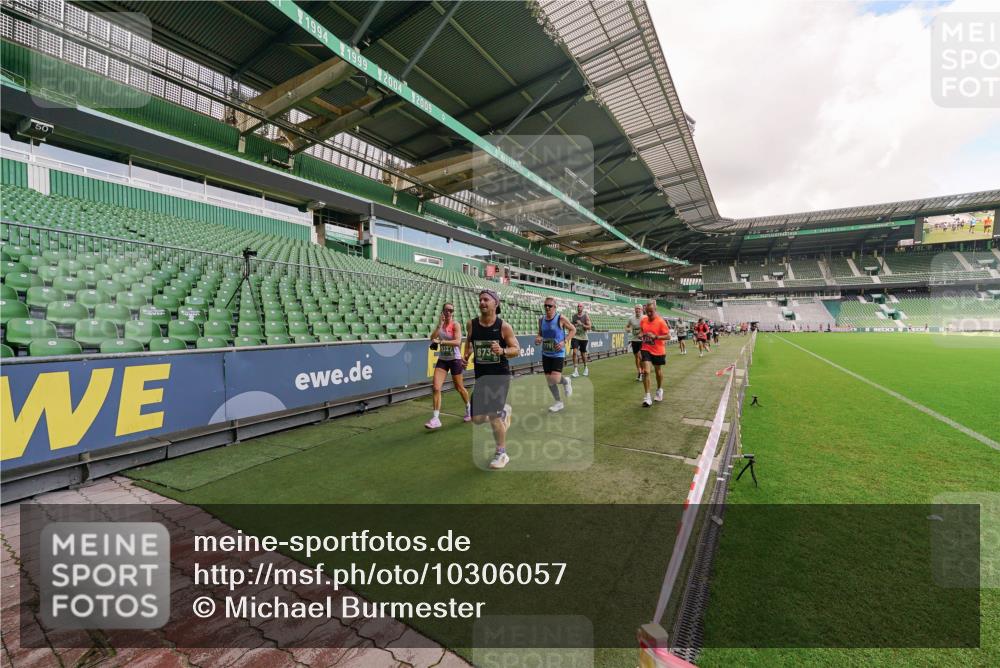 13.09.2026 - 21. swb-Marathon Bremen Michael Burmester http://msf.ph/oto/10306057 13.09.2026 12:57:50 Laufen im Stadion 141, 148, 334, 431, 511, 672, 769, 776, 789, 790, 857, 909, 1010, 1119, 1130, 1191, 1199, 1254, 1281, 1535, 1601, 1642, 1647, 1752, 1809, 1881, 1900, 1931, 1933, 1972, 2040, 2046, 2051, 2075, 2324, 2343, 2371, 2397, 2402, 2423, 2425, 2473, 2493, 2634, 2640, 2671, 2761, 2771, 2807, 2812, 2903, 2904, 3051, 3078, 3138, 3148, 3182, 3186, 3319, 3338, 3450, 3458, 3514, 3534, 3560, 3634, 3655, 3685, 3690, 3695, 3760, 3813, 3866, 3933, 3939, 4101, 4316, 4319 meine-sportfotos.de