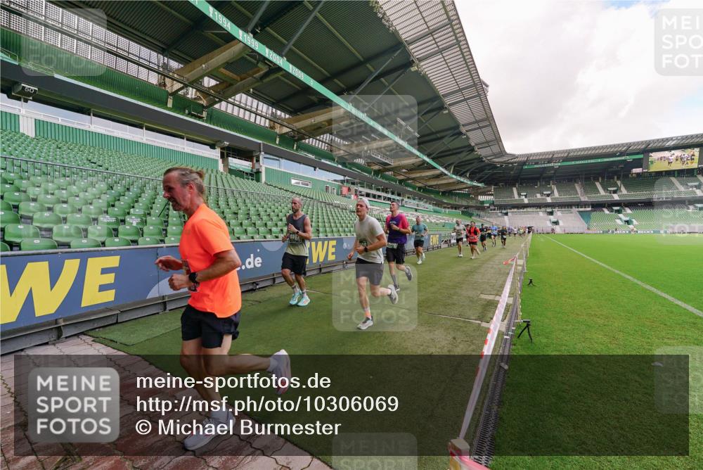 13.09.2026 - 21. swb-Marathon Bremen Michael Burmester http://msf.ph/oto/10306069 13.09.2026 12:57:52 Laufen im Stadion 141, 148, 334, 431, 511, 672, 769, 776, 789, 790, 857, 909, 1010, 1119, 1130, 1191, 1199, 1254, 1281, 1535, 1601, 1642, 1647, 1752, 1809, 1881, 1900, 1931, 1933, 1972, 2046, 2051, 2075, 2324, 2343, 2371, 2397, 2402, 2423, 2425, 2473, 2493, 2634, 2640, 2671, 2761, 2771, 2807, 2903, 2904, 3051, 3078, 3138, 3148, 3182, 3186, 3319, 3338, 3450, 3458, 3514, 3534, 3560, 3634, 3655, 3685, 3690, 3695, 3760, 3813, 3866, 3933, 3939, 4101, 4316, 4319, 205 meine-sportfotos.de