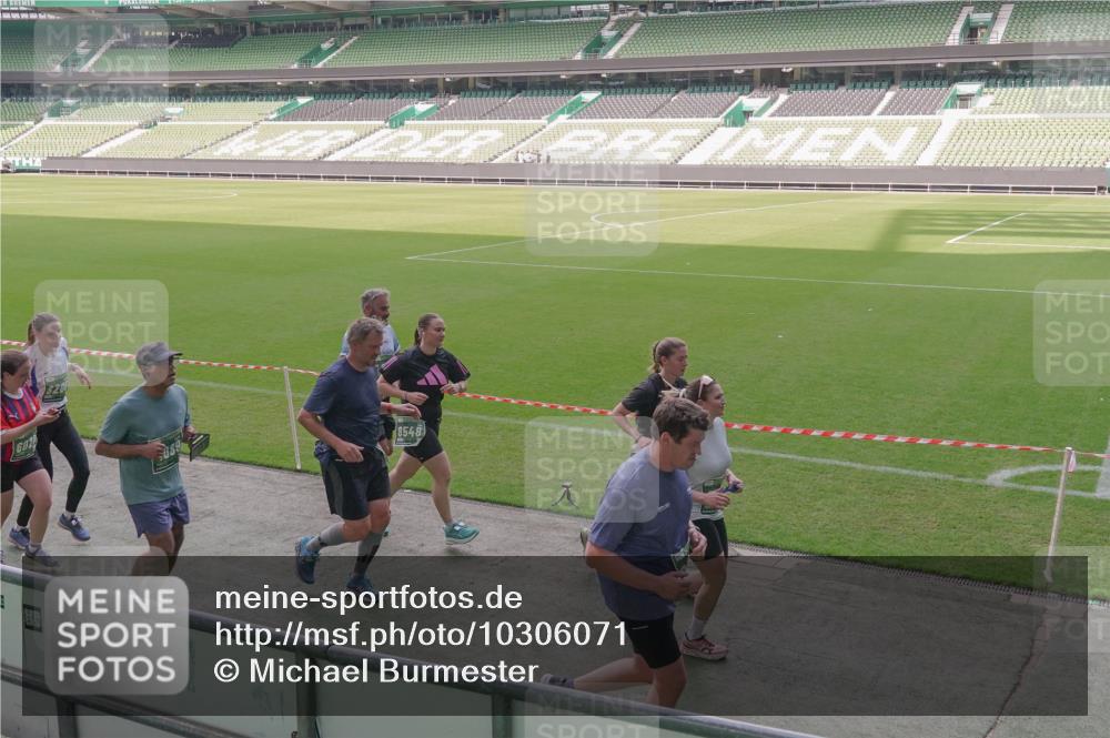 13.09.2026 - 21. swb-Marathon Bremen Michael Burmester http://msf.ph/oto/10306071 13.09.2026 13:37:41 Laufen im Stadion 144, 284, 360, 398, 410, 421, 444, 590, 756, 799, 848, 971, 983, 1132, 1135, 1279, 1620, 1734, 1762, 1887, 1951, 2060, 2078, 2227, 2376, 2639, 2642, 2687, 2772, 2842, 2892, 2925, 2926, 2939, 3178, 3299, 3303, 3383, 3384, 3408, 3427, 3499, 3570, 3640, 3646, 3731, 3779, 3839, 3919, 3985, 3992, 3993, 4084, 4147, 4148, 4210, 4252, 4314, 4416, 4464, 4538, 4767, 4801, 4845, 4863, 4939, 5034, 5138, 5145, 5166, 5182, 5210, 5453, 5461, 5536, 5679, 6192, 6309, 170 meine-sportfotos.de