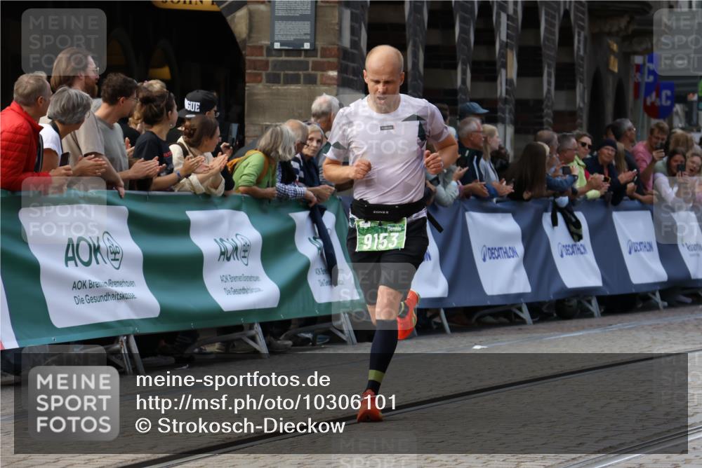 13.09.2026 - 21. swb-Marathon Bremen Strokosch-Dieckow http://msf.ph/oto/10306101 13.09.2026 12:59:54 Ziel 126, 277, 466, 862, 1852, 3251, 4964, 5316, 5828, 6557, 603, 735, 1571, 1758, 1911, 1930, 7170, 9153 meine-sportfotos.de