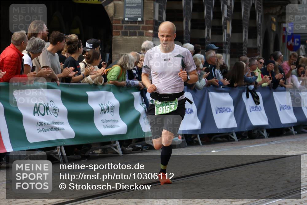13.09.2026 - 21. swb-Marathon Bremen Strokosch-Dieckow http://msf.ph/oto/10306112 13.09.2026 12:59:54 Ziel 126, 277, 466, 862, 1852, 3251, 4964, 5316, 5828, 6557, 603, 735, 1571, 1758, 1911, 1930, 7170, 9153 meine-sportfotos.de