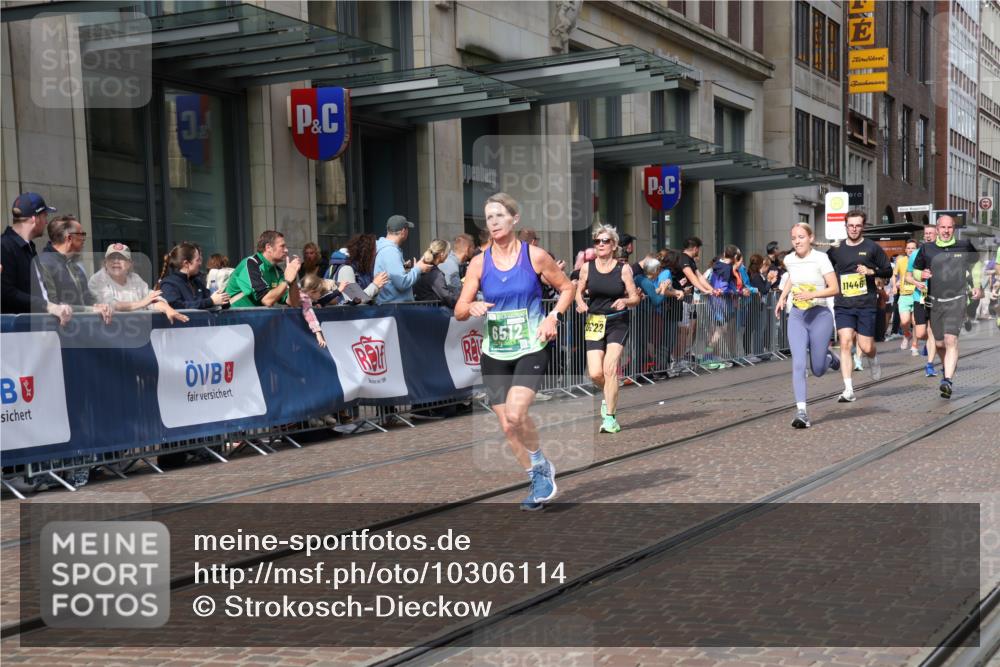 13.09.2026 - 21. swb-Marathon Bremen Strokosch-Dieckow http://msf.ph/oto/10306114 13.09.2026 10:53:27 Ziel 10141, 10174, 10222, 10227, 10255, 10478, 10479, 10579, 10626, 10684, 10685, 10708, 10838, 10845, 10905, 11206, 11242, 11446, 11489, 11502, 11596, 11800, 11950, 12075, 12119, 12244, 12331, 12341, 12405, 12492, 12515, 13597, 10448, 10585, 10757, 10780, 10821, 10886, 11012, 11168, 11379, 11590, 12040, 12056, 12170, 12275, 12308, 12398, 12461 meine-sportfotos.de