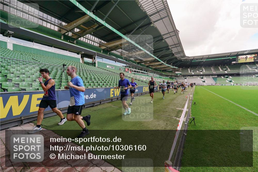 13.09.2026 - 21. swb-Marathon Bremen Michael Burmester http://msf.ph/oto/10306160 13.09.2026 12:58:10 Laufen im Stadion 141, 148, 334, 511, 672, 769, 776, 789, 790, 857, 909, 1010, 1119, 1191, 1199, 1254, 1281, 1535, 1601, 1642, 1647, 1752, 1809, 1881, 1900, 1931, 1933, 2046, 2051, 2075, 2324, 2343, 2367, 2371, 2397, 2402, 2423, 2425, 2493, 2577, 2634, 2640, 2671, 2771, 2807, 2903, 2904, 3021, 3051, 3078, 3120, 3138, 3148, 3182, 3186, 3319, 3338, 3435, 3450, 3458, 3514, 3534, 3560, 3634, 3655, 3685, 3690, 3695, 3760, 3813, 3866, 3933, 3939, 4101, 4316, 4319, 205 meine-sportfotos.de