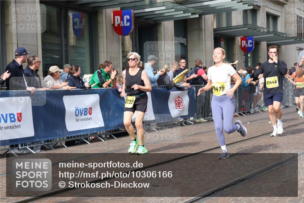 13.09.2026 - 21. swb-Marathon Bremen Strokosch-Dieckow http://msf.ph/oto/10306166 13.09.2026 10:53:28 Ziel 10141, 10174, 10222, 10227, 10255, 10478, 10479, 10579, 10626, 10684, 10685, 10708, 10838, 10845, 10905, 11206, 11242, 11446, 11489, 11502, 11596, 11800, 11950, 12075, 12119, 12244, 12331, 12341, 12405, 12492, 12515, 13597, 10448, 10479, 10585, 10626, 10757, 10780, 10821, 10886, 11012, 11168, 11379, 11590, 12040, 12056, 12170, 12275, 12308, 12461 meine-sportfotos.de