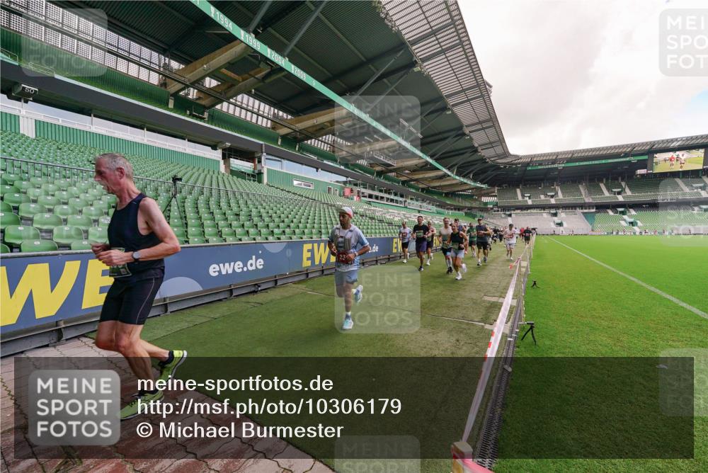13.09.2026 - 21. swb-Marathon Bremen Michael Burmester http://msf.ph/oto/10306179 13.09.2026 12:58:13 Laufen im Stadion 141, 148, 334, 511, 672, 769, 776, 789, 790, 857, 909, 1010, 1119, 1191, 1199, 1254, 1281, 1535, 1601, 1642, 1647, 1752, 1809, 1881, 1900, 1931, 1933, 2046, 2051, 2075, 2324, 2343, 2367, 2371, 2397, 2402, 2423, 2425, 2493, 2577, 2640, 2671, 2771, 2807, 2885, 2903, 2904, 3021, 3051, 3078, 3098, 3120, 3138, 3148, 3182, 3186, 3319, 3338, 3435, 3450, 3458, 3514, 3534, 3560, 3634, 3655, 3685, 3690, 3695, 3760, 3813, 3866, 3933, 3939, 4101, 4316, 4319, 205 meine-sportfotos.de