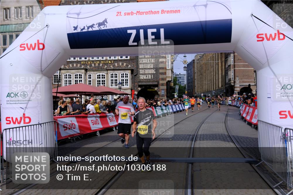 13.09.2026 - 21. swb-Marathon Bremen Tim E. http://msf.ph/oto/10306188 13.09.2026 10:50:00 Ziel 10508, 10709, 11007, 11092, 11183, 11717 meine-sportfotos.de