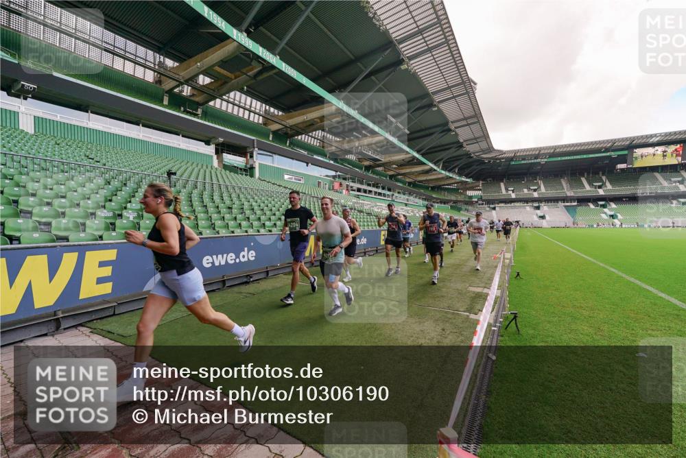 13.09.2026 - 21. swb-Marathon Bremen Michael Burmester http://msf.ph/oto/10306190 13.09.2026 12:58:14 Laufen im Stadion 141, 148, 334, 511, 672, 769, 776, 789, 790, 857, 909, 1010, 1119, 1191, 1199, 1254, 1281, 1535, 1601, 1642, 1647, 1752, 1809, 1881, 1900, 1931, 1933, 2046, 2051, 2075, 2324, 2343, 2367, 2371, 2397, 2402, 2423, 2425, 2493, 2577, 2640, 2671, 2771, 2807, 2885, 2903, 2904, 3021, 3051, 3078, 3098, 3120, 3138, 3148, 3182, 3186, 3233, 3319, 3338, 3435, 3450, 3458, 3514, 3534, 3560, 3634, 3655, 3685, 3690, 3695, 3760, 3866, 3933, 3939, 4101, 4316, 4319, 205 meine-sportfotos.de