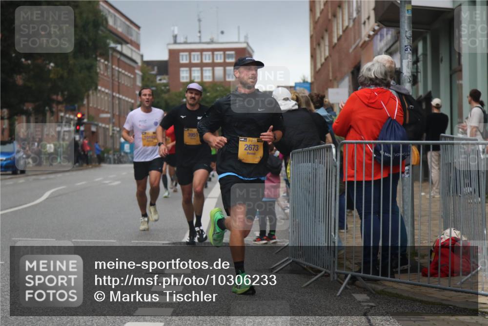 13.09.2026 - Kiel Lauf Markus Tischler http://msf.ph/oto/10306233 13.09.2026 10:27:25 Fleethörn 3951, 10163, 139, 2673 meine-sportfotos.de