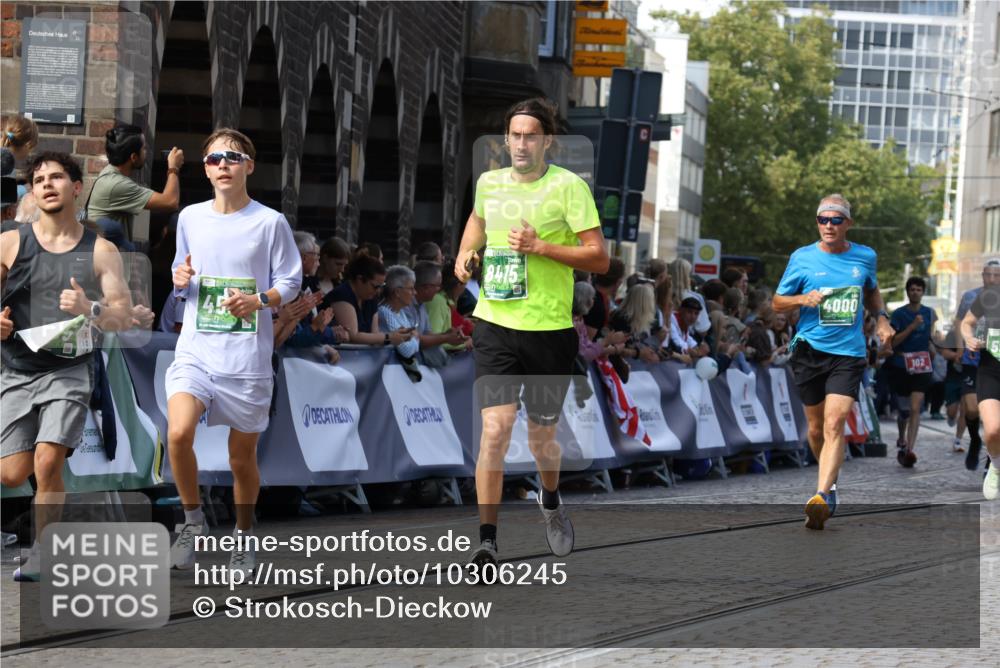 13.09.2026 - 21. swb-Marathon Bremen Strokosch-Dieckow http://msf.ph/oto/10306245 13.09.2026 13:24:15 Ziel 342, 2210, 2288, 2370, 2517, 2967, 3044, 4601, 4671, 5011, 5104, 5116, 5146, 5231, 5397, 5623, 6332, 6648, 6772, 7094, 7105, 7216, 7357, 7475, 7761, 8051, 8052, 8179, 10059, 10115, 13007, 13197, 1250, 2295, 4000, 4559, 5572, 5668, 5669, 5929, 5953, 6080, 7156, 7568, 8310, 8415, 8784, 9573, 9676 meine-sportfotos.de