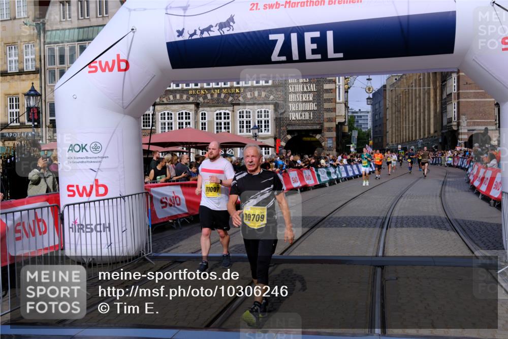 13.09.2026 - 21. swb-Marathon Bremen Tim E. http://msf.ph/oto/10306246 13.09.2026 10:50:01 Ziel 10508, 10709, 11007, 11183, 11717 meine-sportfotos.de
