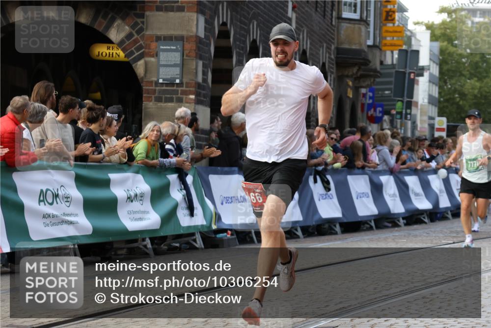 13.09.2026 - 21. swb-Marathon Bremen Strokosch-Dieckow http://msf.ph/oto/10306254 13.09.2026 13:00:01 Ziel 126, 277, 466, 862, 1320, 1485, 1852, 3251, 4964, 5316, 5828, 6557, 8850, 603, 671, 912, 1571, 1758, 1911, 1930, 7170, 8689 meine-sportfotos.de