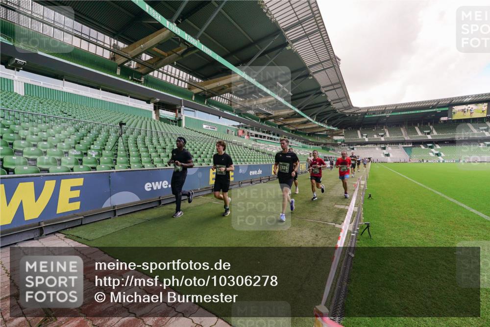 13.09.2026 - 21. swb-Marathon Bremen Michael Burmester http://msf.ph/oto/10306278 13.09.2026 12:58:28 Laufen im Stadion 141, 148, 191, 226, 334, 511, 672, 776, 789, 790, 909, 972, 1010, 1119, 1191, 1199, 1254, 1281, 1535, 1642, 1647, 1752, 1809, 1881, 1900, 1931, 1933, 2046, 2051, 2075, 2210, 2324, 2343, 2367, 2371, 2397, 2402, 2423, 2425, 2493, 2577, 2771, 2807, 2827, 2885, 2903, 2904, 2979, 3021, 3051, 3098, 3120, 3138, 3148, 3182, 3186, 3233, 3319, 3338, 3435, 3450, 3516, 3534, 3560, 3634, 3655, 3685, 3690, 3695, 3760, 3866, 3933, 3934, 3939, 4101, 4316, 4319, 205 meine-sportfotos.de