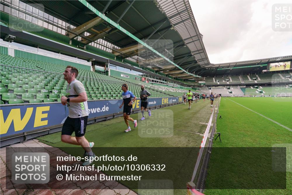 13.09.2026 - 21. swb-Marathon Bremen Michael Burmester http://msf.ph/oto/10306332 13.09.2026 12:58:36 Laufen im Stadion 141, 148, 191, 226, 334, 511, 672, 776, 789, 790, 909, 972, 1010, 1119, 1166, 1191, 1199, 1254, 1281, 1516, 1535, 1642, 1647, 1752, 1809, 1881, 1931, 1933, 2046, 2210, 2324, 2343, 2367, 2371, 2397, 2402, 2423, 2425, 2577, 2771, 2807, 2827, 2885, 2899, 2903, 2904, 2979, 3021, 3051, 3098, 3120, 3138, 3148, 3182, 3186, 3190, 3233, 3319, 3338, 3435, 3516, 3531, 3534, 3560, 3652, 3655, 3685, 3690, 3695, 3866, 3933, 3934, 3939, 4101, 4316, 4319, 205 meine-sportfotos.de