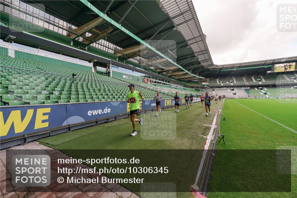 13.09.2026 - 21. swb-Marathon Bremen Michael Burmester http://msf.ph/oto/10306345 13.09.2026 12:58:39 Laufen im Stadion 141, 148, 191, 226, 232, 334, 511, 672, 776, 789, 790, 909, 972, 1010, 1119, 1166, 1191, 1199, 1254, 1281, 1516, 1535, 1642, 1647, 1752, 1809, 1881, 1931, 1933, 2046, 2210, 2324, 2343, 2367, 2371, 2397, 2402, 2423, 2425, 2577, 2771, 2807, 2827, 2885, 2899, 2903, 2904, 2979, 3015, 3021, 3051, 3098, 3120, 3124, 3138, 3148, 3182, 3186, 3190, 3233, 3319, 3338, 3435, 3516, 3531, 3534, 3560, 3652, 3655, 3685, 3690, 3695, 3866, 3933, 3934, 3939, 4101, 4319, 205 meine-sportfotos.de