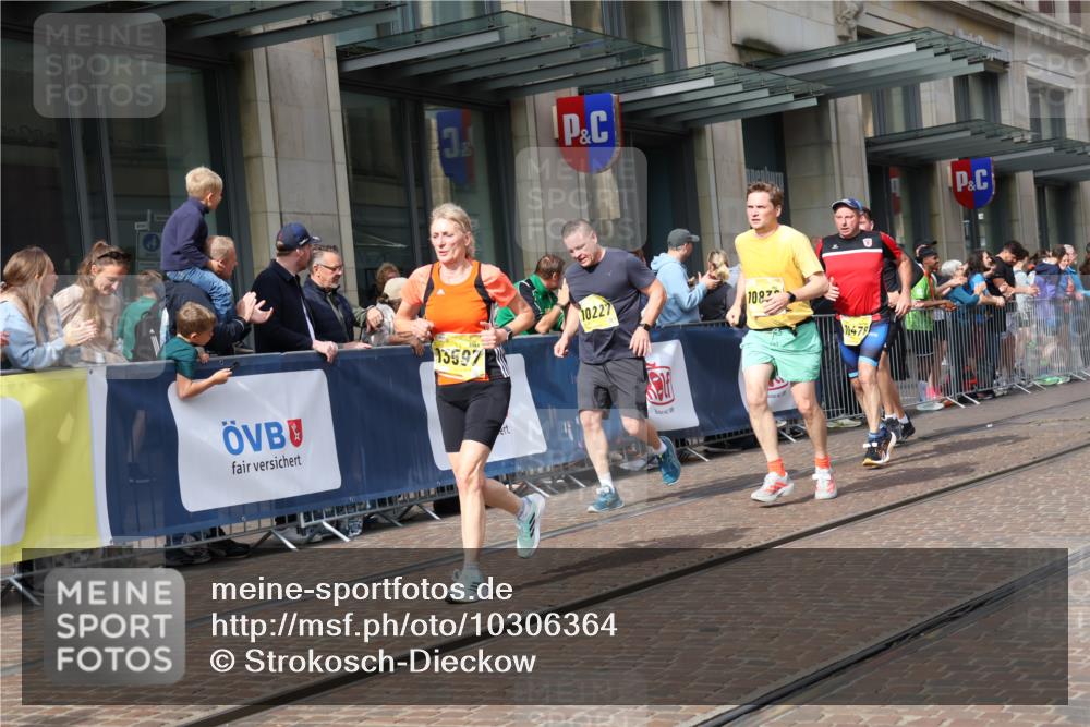13.09.2026 - 21. swb-Marathon Bremen Strokosch-Dieckow http://msf.ph/oto/10306364 13.09.2026 10:53:33 Ziel 10141, 10174, 10227, 10255, 10478, 10579, 10684, 10685, 10708, 10822, 10838, 10905, 10947, 11010, 11206, 11489, 11502, 11596, 11950, 12075, 12244, 12331, 12341, 12356, 12405, 12435, 12492, 12515, 13531, 13597, 10222, 10448, 10479, 10585, 10626, 10757, 10780, 10821, 10845, 10886, 11168, 11242, 11379, 11446, 11590, 11800, 12040, 12056, 12119, 12275, 12308, 12461 meine-sportfotos.de