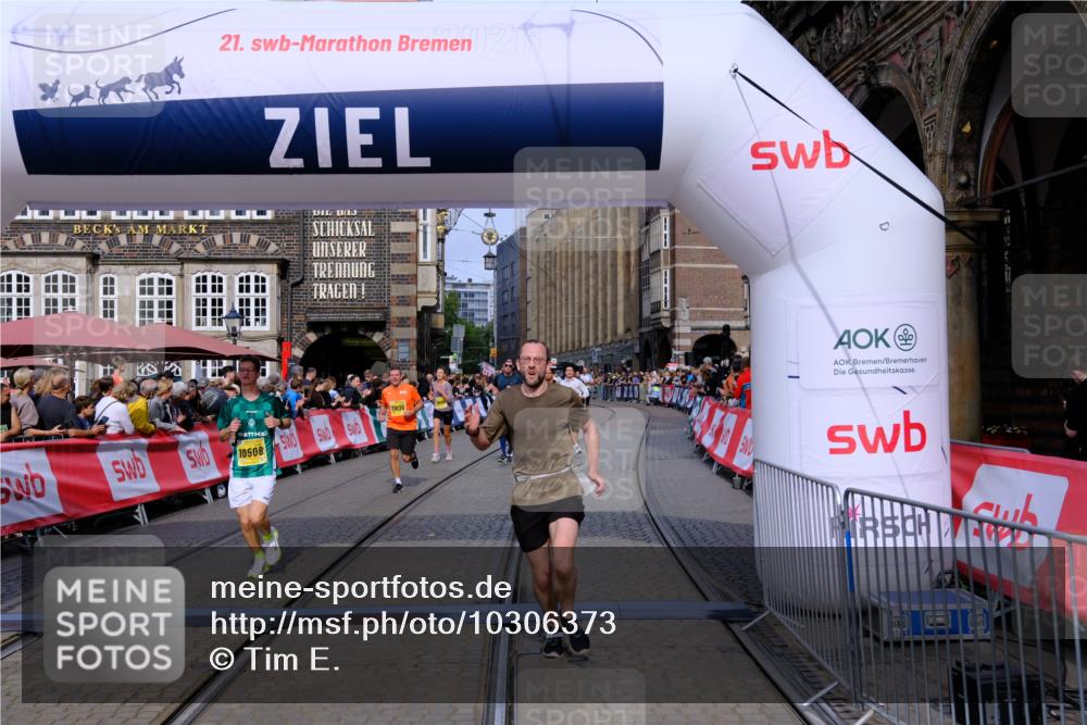 13.09.2026 - 21. swb-Marathon Bremen Tim E. http://msf.ph/oto/10306373 13.09.2026 10:50:07 Ziel 10508, 10593, 10709, 10966, 11005, 11007, 11035, 11183, 12380 meine-sportfotos.de