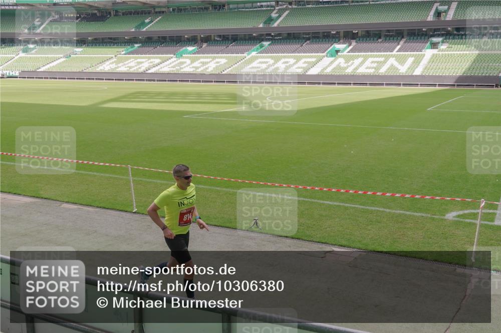 13.09.2026 - 21. swb-Marathon Bremen Michael Burmester http://msf.ph/oto/10306380 13.09.2026 12:24:56 Laufen im Stadion 149, 289, 798, 814, 968, 1313, 1483, 1490, 1544, 2044, 634, 642, 1957 meine-sportfotos.de