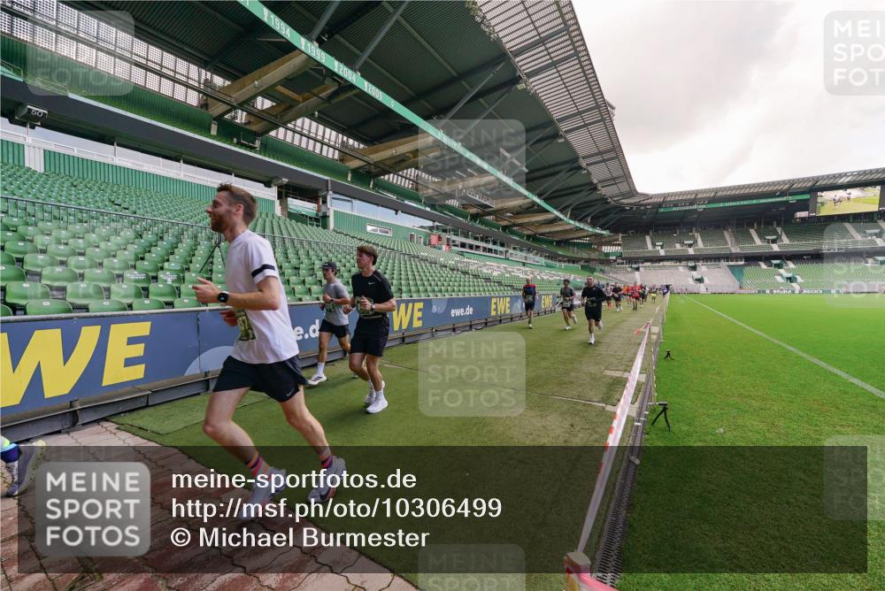 13.09.2026 - 21. swb-Marathon Bremen Michael Burmester http://msf.ph/oto/10306499 13.09.2026 12:59:06 Laufen im Stadion 141, 148, 191, 226, 232, 511, 672, 745, 789, 790, 909, 972, 1080, 1119, 1166, 1191, 1199, 1209, 1281, 1516, 1535, 1642, 1647, 1752, 1881, 1931, 1933, 2046, 2088, 2210, 2289, 2343, 2367, 2371, 2397, 2423, 2425, 2481, 2517, 2570, 2577, 2771, 2806, 2807, 2827, 2885, 2899, 2903, 2953, 2961, 2979, 3015, 3021, 3098, 3120, 3124, 3138, 3148, 3182, 3186, 3190, 3233, 3319, 3338, 3435, 3516, 3531, 3534, 3560, 3652, 3655, 3695, 3861, 3930, 3933, 3934, 205 meine-sportfotos.de